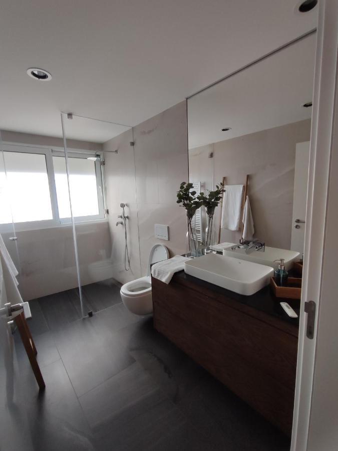 2 Terraces Flat River And Marina View Appartement